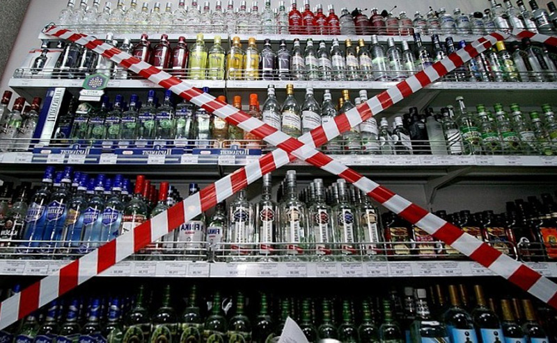 Чрезмерное употребление алкоголя вредит вашему здоровью. Иллюстрация случайна, Google
