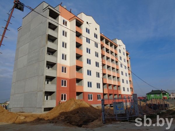 Новый дом для жителей Скиделя будет сдан уже к концу года, но для очередников из Гродно квартиры в нем не предусмотрены.