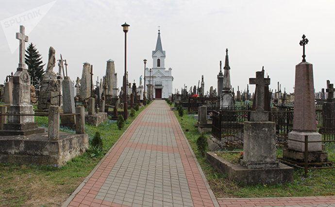 Старое кладбище в Гродно было основано в 1792 году и считается самым старым коммунальным кладбищем Беларуси
