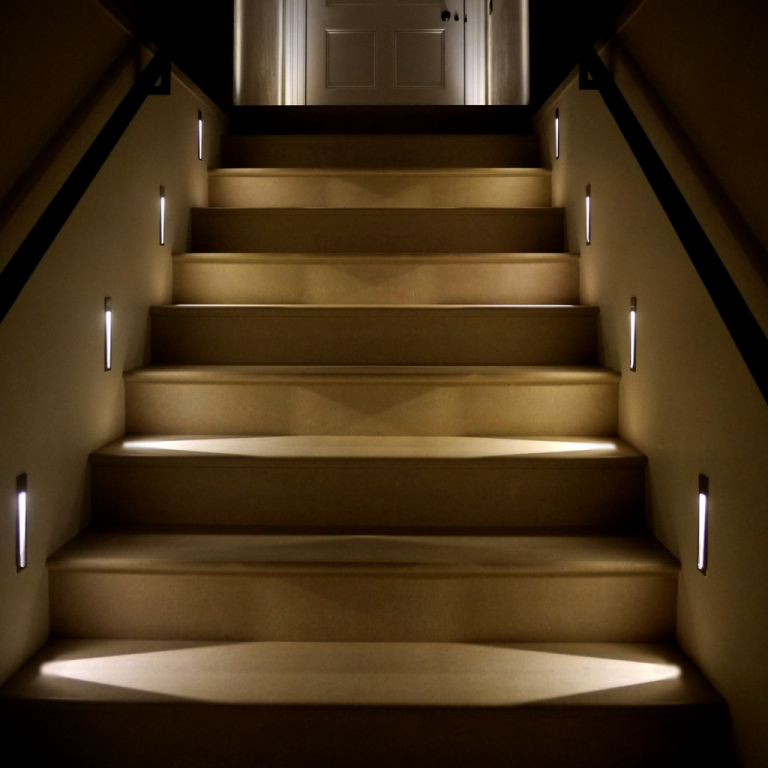 подсветка лестницы в доме