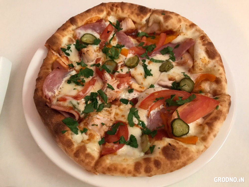 Как выглядит пицца Сытная в Хотее на самом деле?