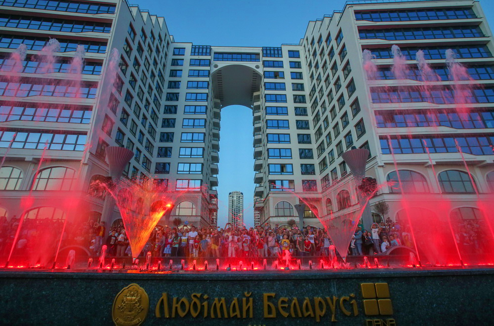 Мультимедийный фонтан «Дана Танец» — новая городская достопримечательность Минска