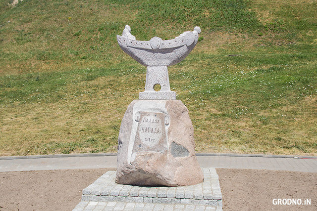 Скульптура «Ладья-насад» в Гродно